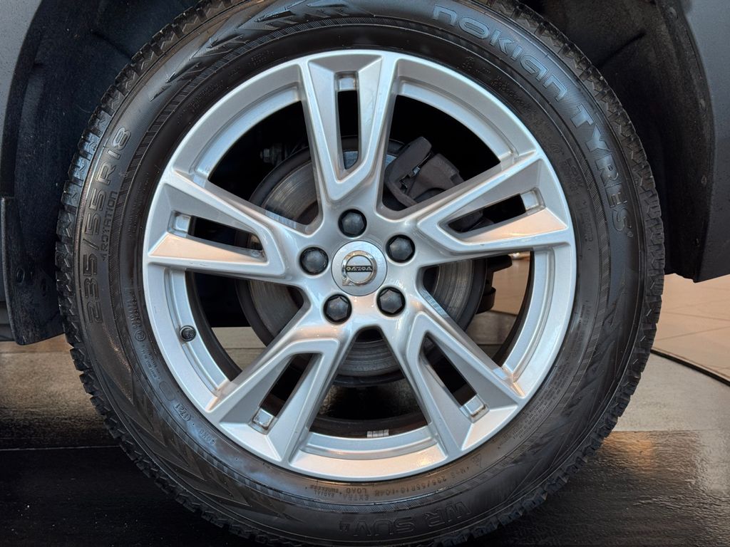 Volvo XC40 T2 Plus Bright Navi LED Memory BLIS ACC 360