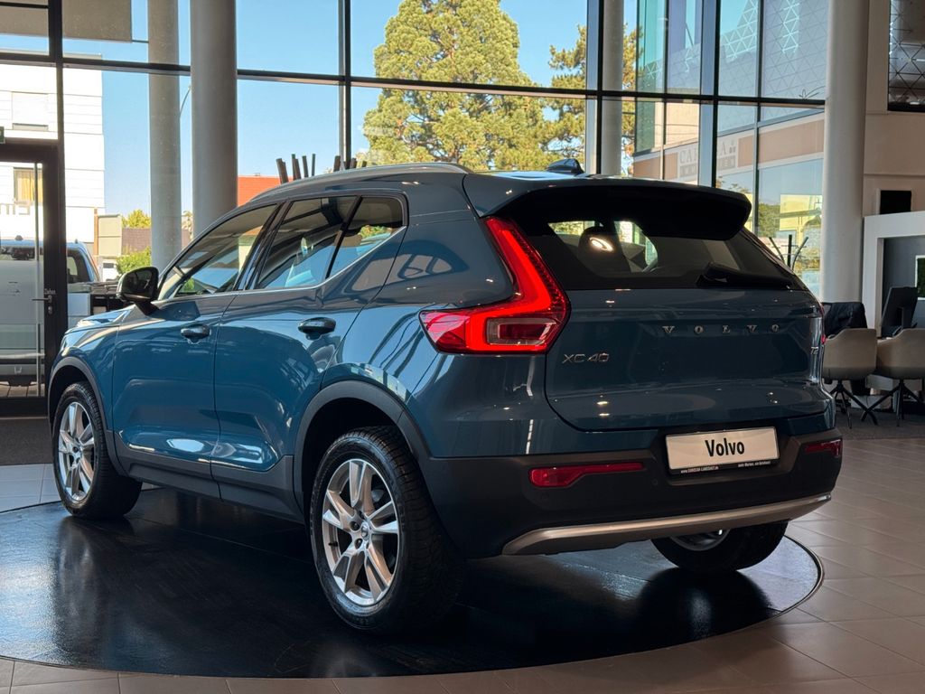 Volvo XC40 T2 Plus Bright Navi LED Memory BLIS ACC 360