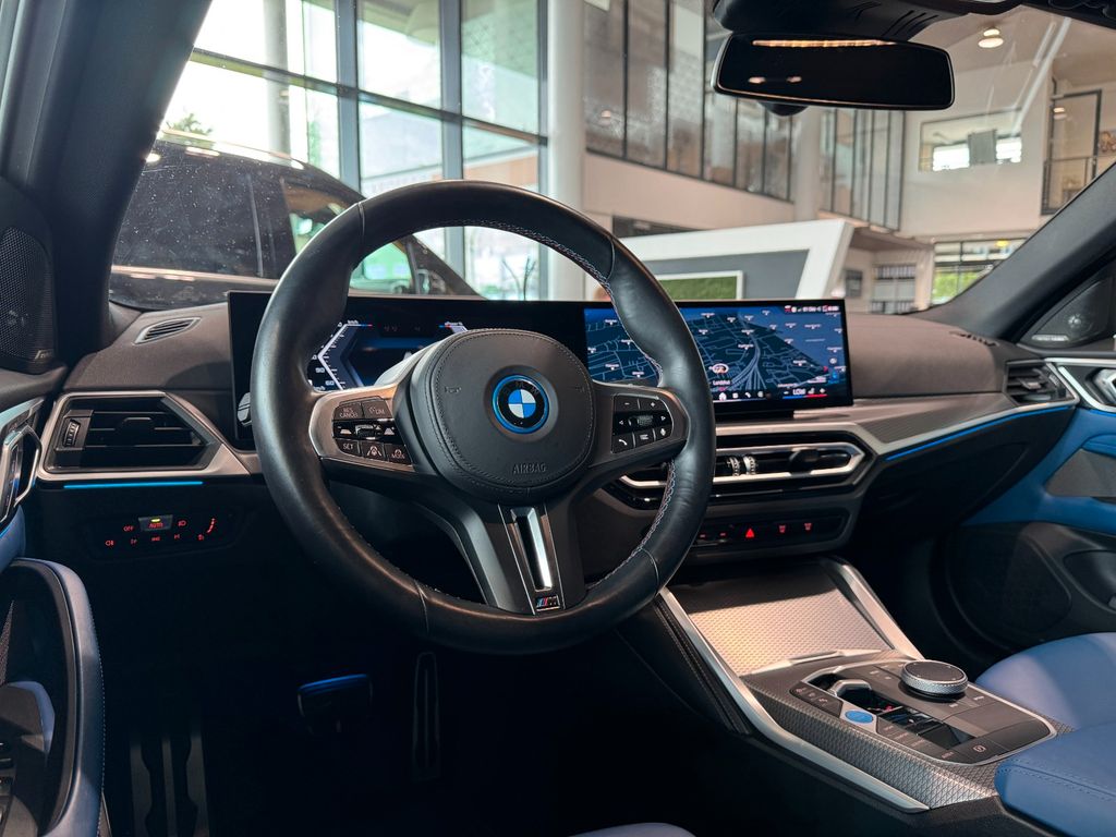 BMW i4 M50 Gran Coupe Merino SurrView H&K ACC 20"