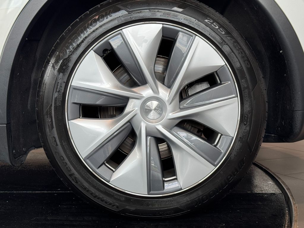 Tesla Model Y AWD Long Range Dual Motor Panorama AHK