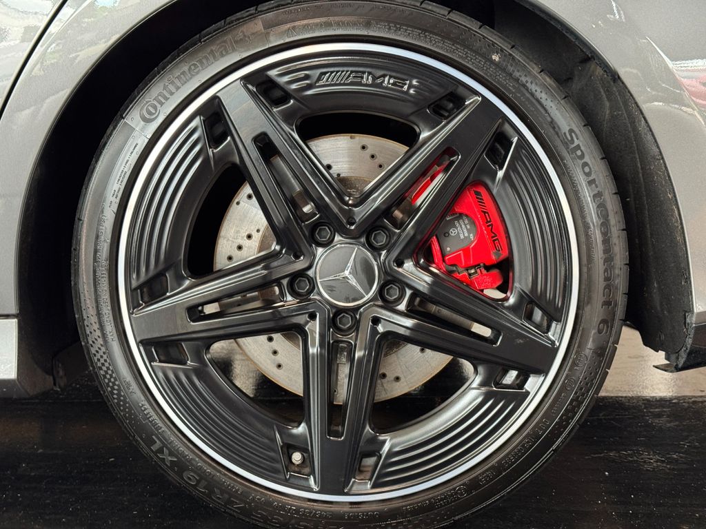 Mercedes-Benz CLA35 AMG NightP PerformanceSitze Mbeam Burm AHK