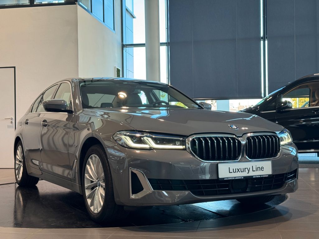 BMW 530e Lim. Luxury Laser Memory Sbel Kam HUD ACC