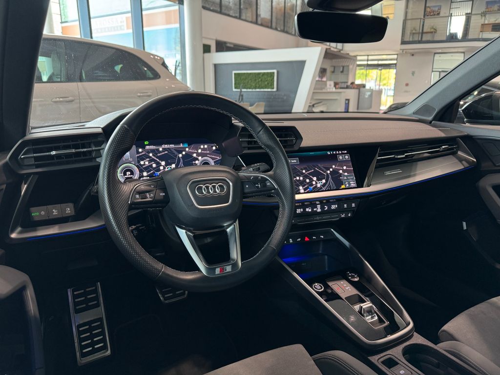Audi A3 45 TFSIe S-line+ Matrix S-Sitze B&O ACC AHK
