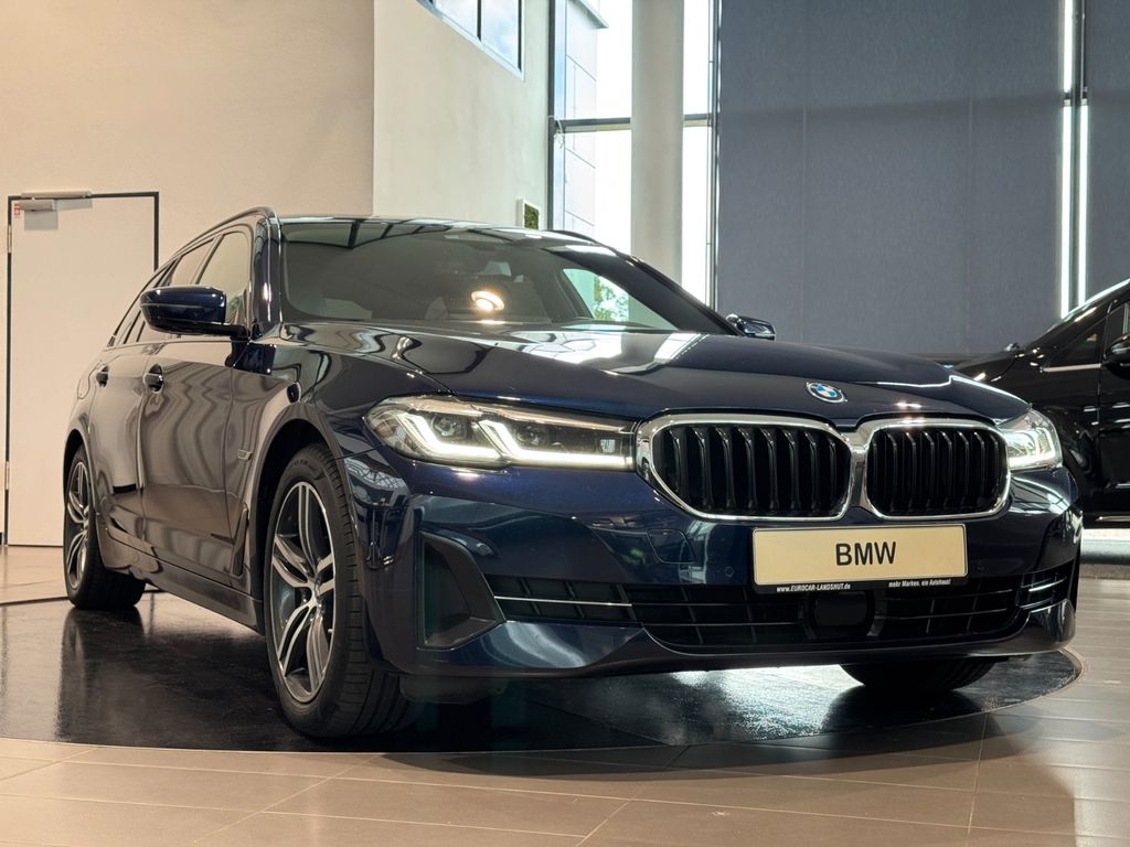 BMW 530e xDrive CockpitProf Leder H&K HUD AHK ACC