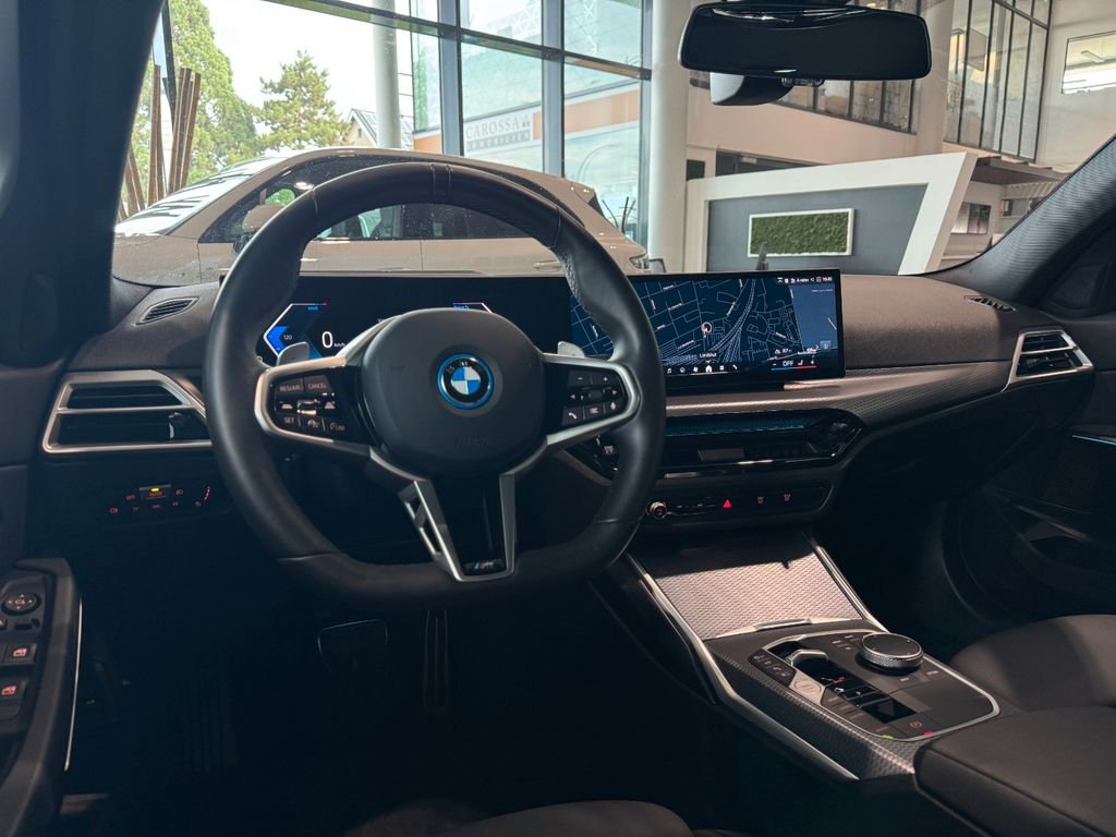 BMW 330e M-Sport CockpitProf Innov.-Paket HUD ACC