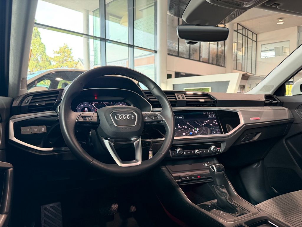 Audi Q3 Sportb. 45 TFSIe Matrix Memory eGSD AHK ACC