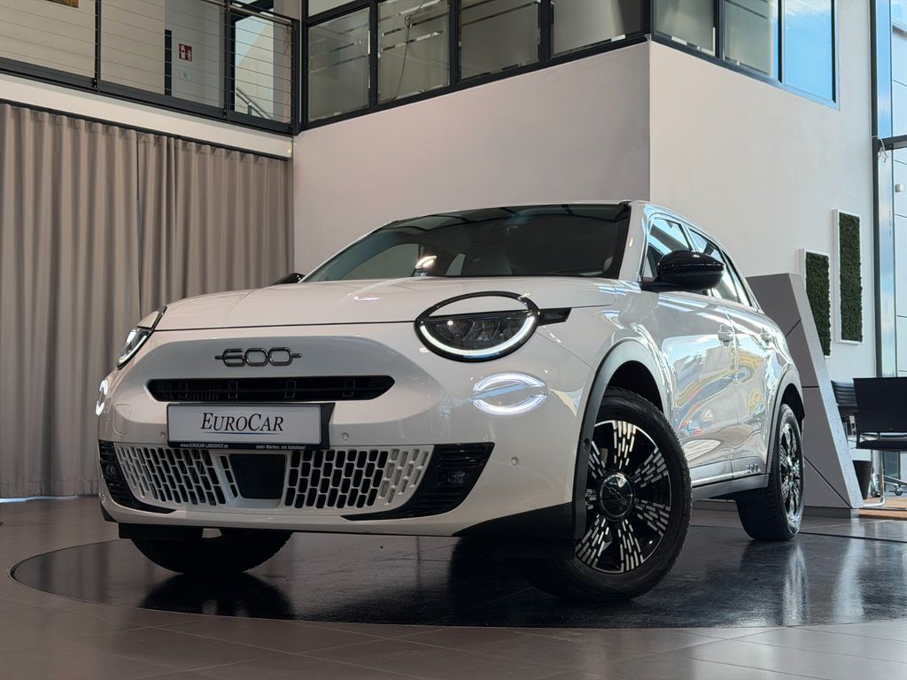 Fiat 600 Hybrid StyleP SmartphoneInt. Shz Kamera LED