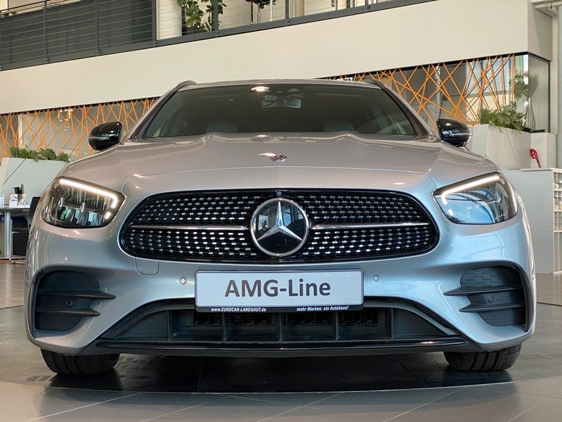 Mercedes-Benz E 220d 4M AMG-Line NightP WideS HUD DTR 360° 20"