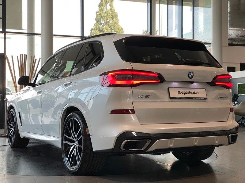 BMW X5 45e M-Sport Laser CraftedClarity H&K ACC 22"