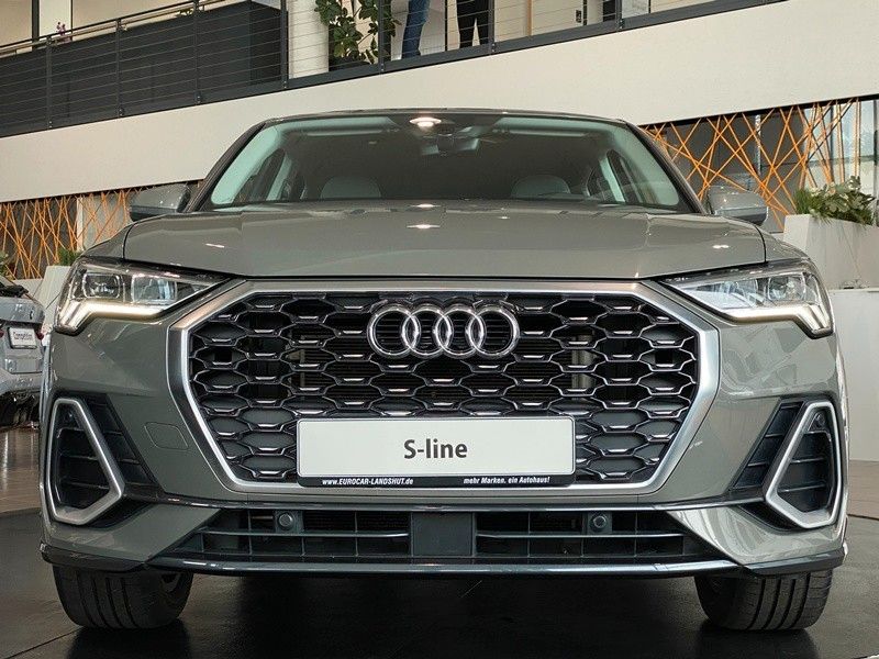 Audi Q3 Sportback 45 TFSIe S-line ViCo LED ACC AHK