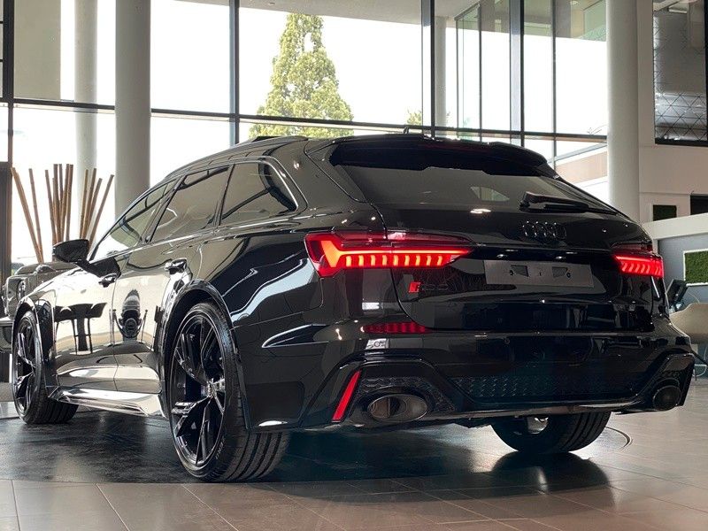 Audi RS6 4.0 TFSI Essentials Carbon Laser Sbel RS-Abg