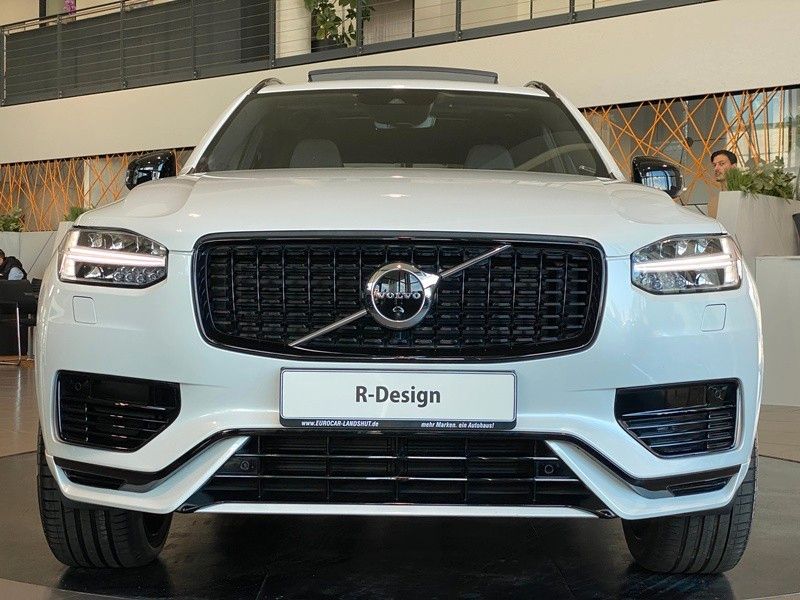 Volvo XC 90 T8 AWD R-Design Luftf KiSi Pano B&W 7S 22"