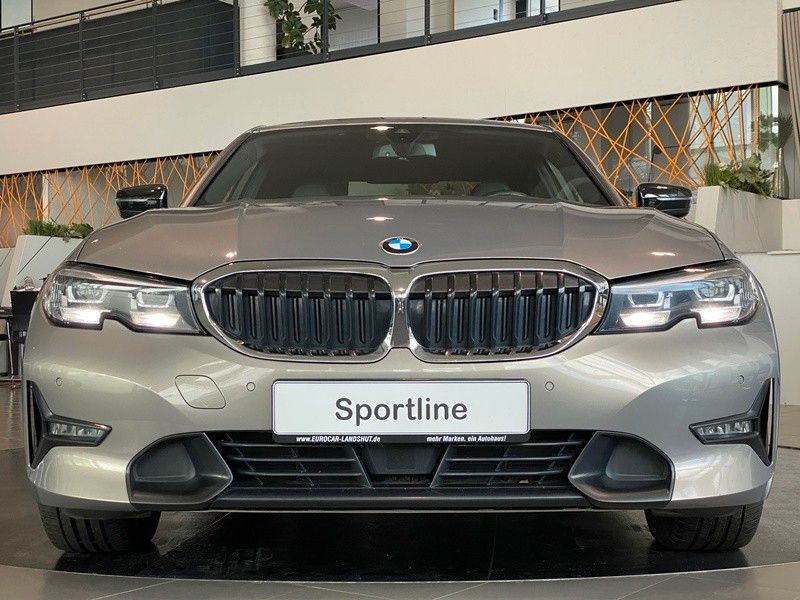 BMW 330d Lim. Sportline CockpitProf Sthz Kam HUD ACC
