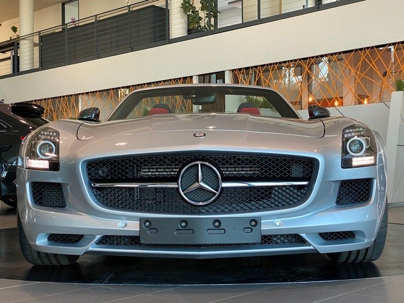 Mercedes-Benz SLS AMG 6.2 V8 Roadster GT Carbon Keramik 1.Hand