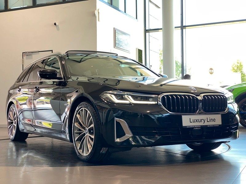 BMW 530e xDr Luxury Laser Sbel SoftC H&K AHK DDC ACC