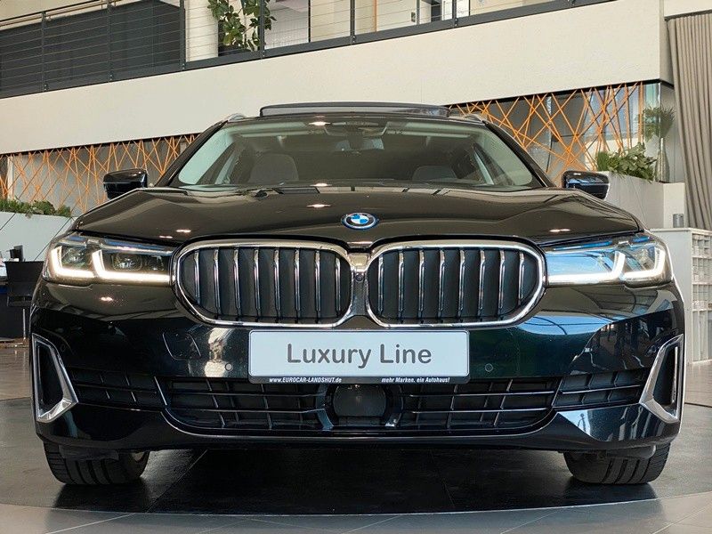 BMW 530e xDr Luxury Laser Sbel SoftC H&K AHK DDC ACC