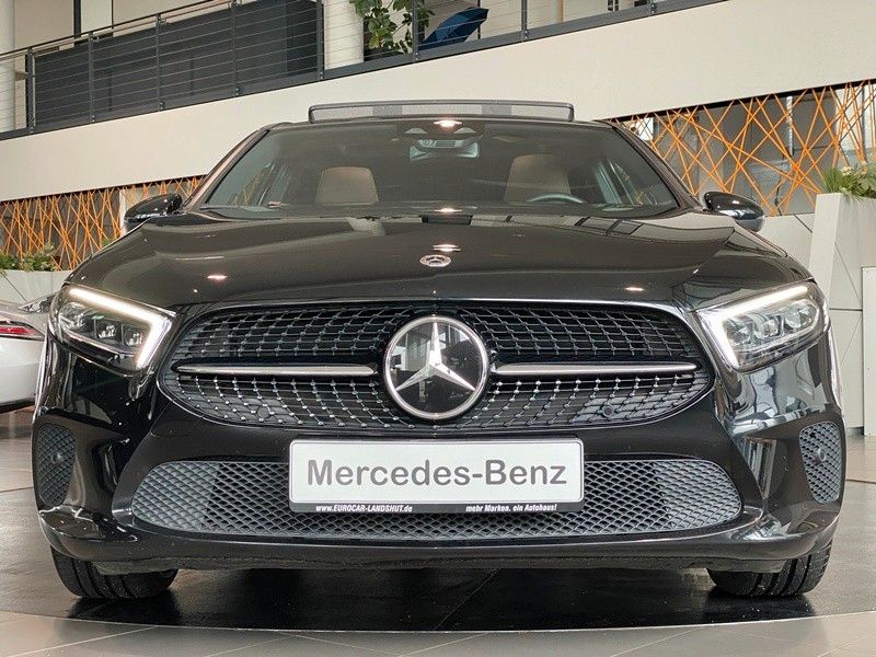 Mercedes-Benz A 220d Progressive 4M Pano M-Beam Burmester DTR