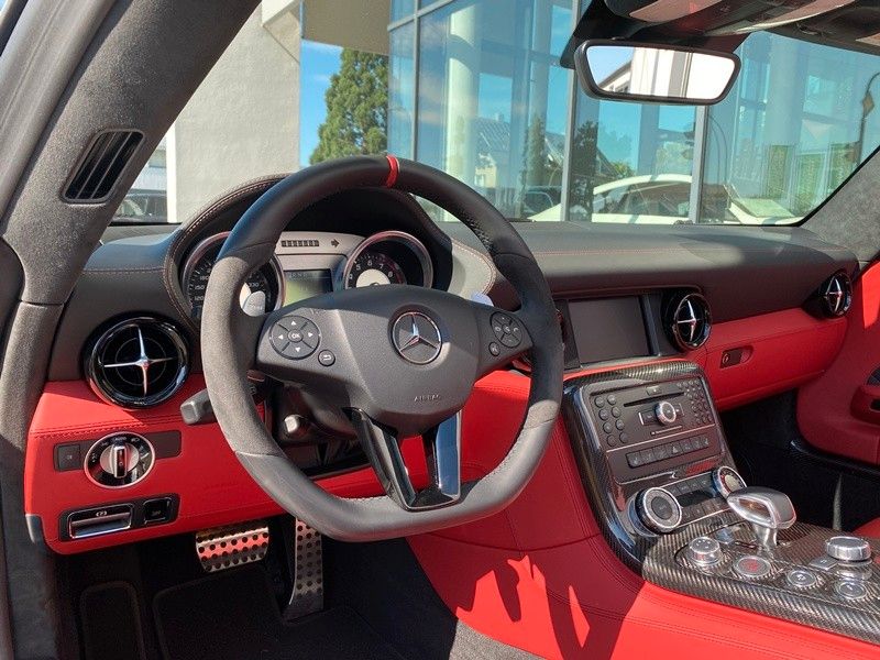 Mercedes-Benz SLS AMG 6.2 V8 Roadster GT Carbon Keramik 1.Hand