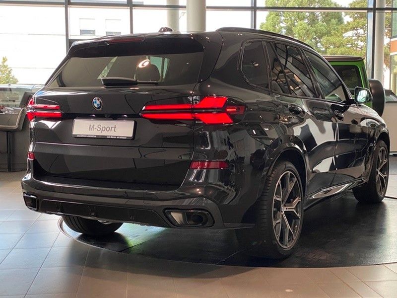 BMW X5 40d M-Sport Pro M-Sitze Pano Sbel AHK ACC H&K