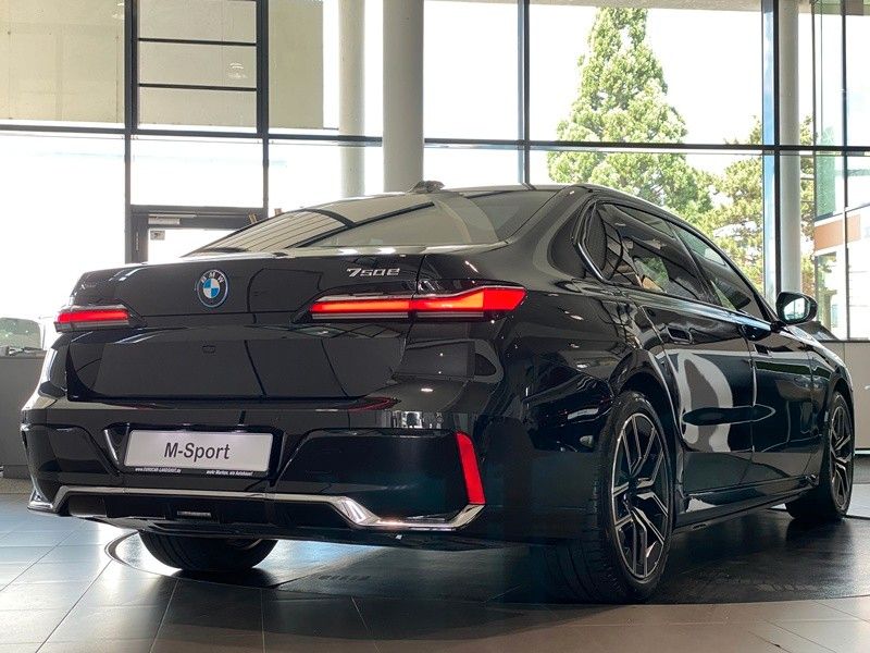BMW 750e M-Sport Merino Executive 4xSbel B&W Diamond