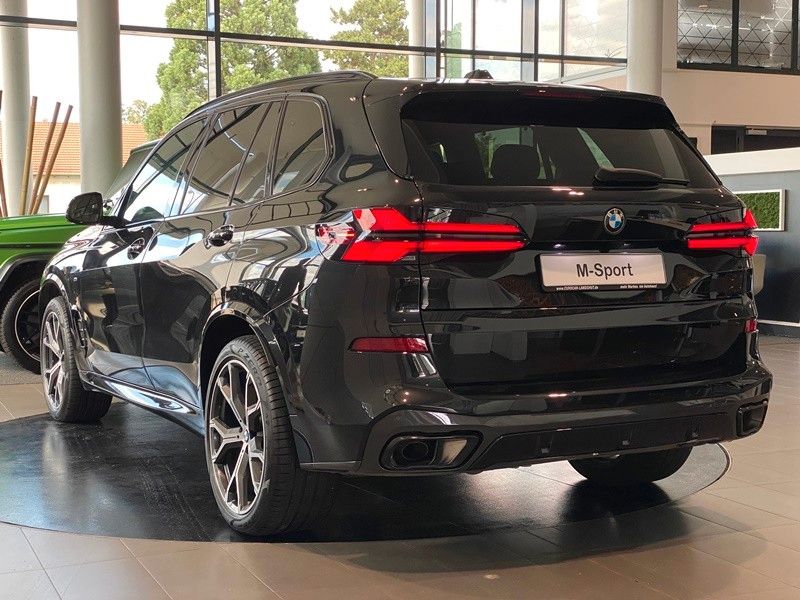 BMW X5 40d M-Sport Pro M-Sitze Pano Sbel AHK ACC H&K