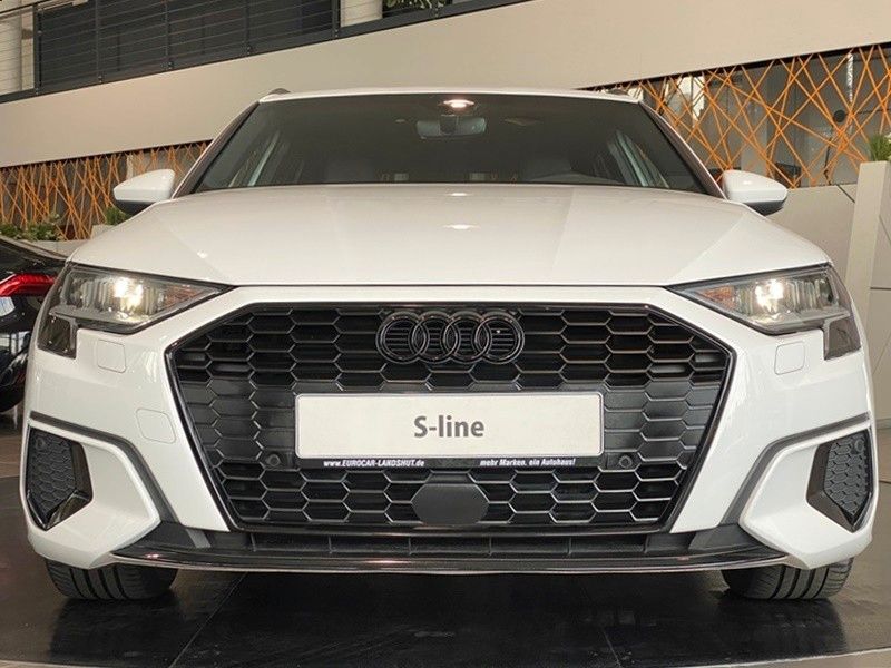 Audi A3 30 TDI S-line ViCo S-Sitze Sthz Kam AHK ACC
