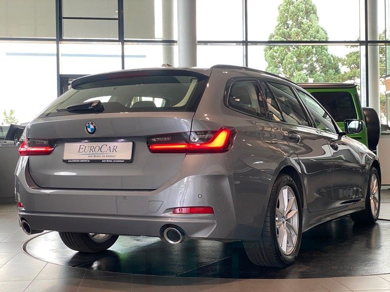 BMW 320d Touring xDrive Curved DrivingA. DAB Shz LED