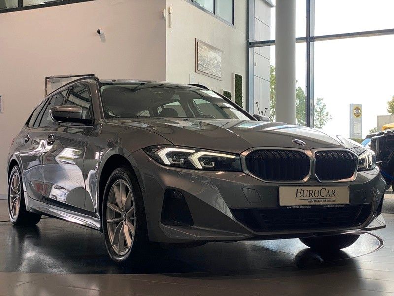 BMW 320d Touring xDrive Curved DrivingA. DAB Shz LED