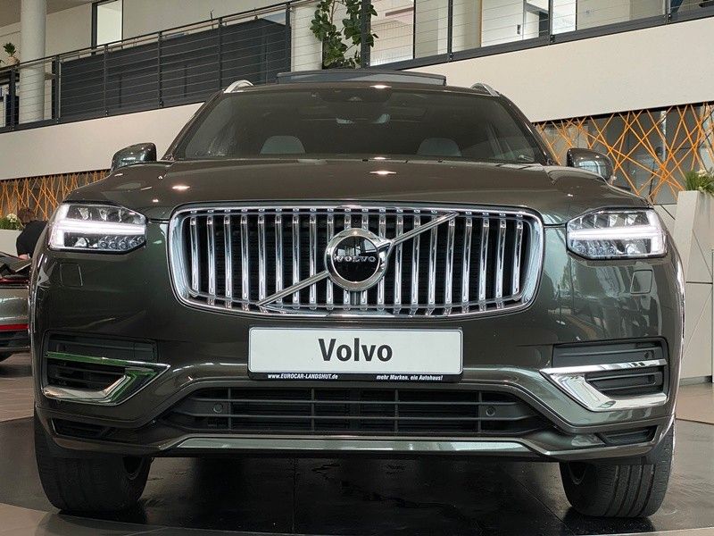 Volvo XC 90 T8 AWD Inscription Pano Kamera HUD ACC 7S