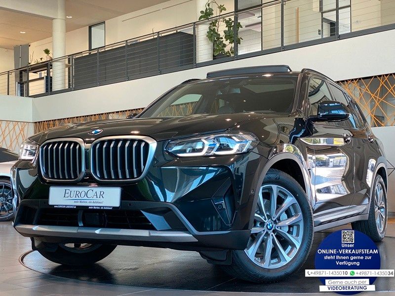 BMW X3 30i xDr CockpitProf Laser Pano H&K HUD ACC