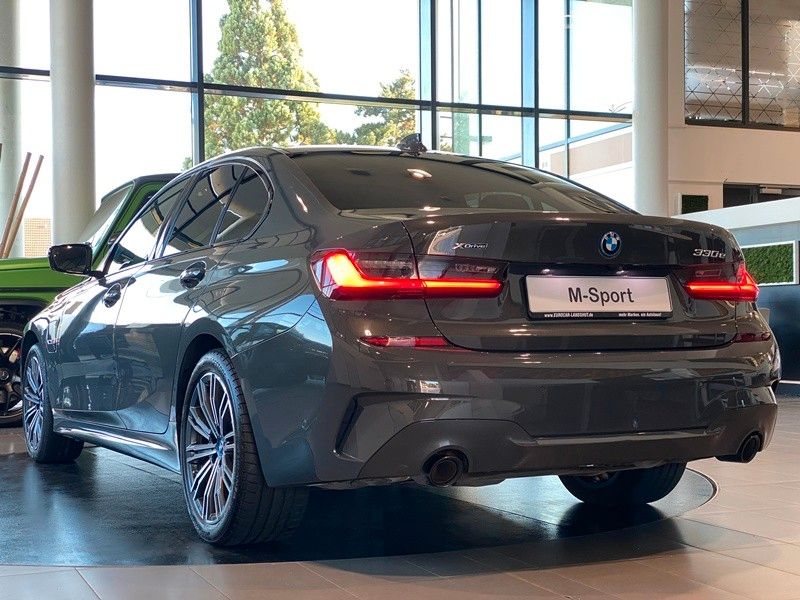 BMW 330e xDr M-Sport Carbon Laser Memory H&K HUD AHK