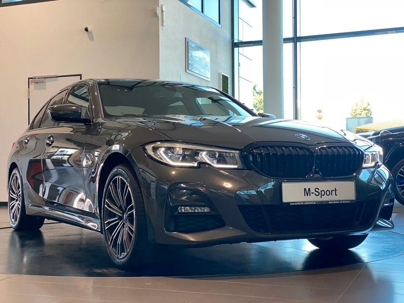 BMW 330e xDr M-Sport Carbon Laser Memory H&K HUD AHK