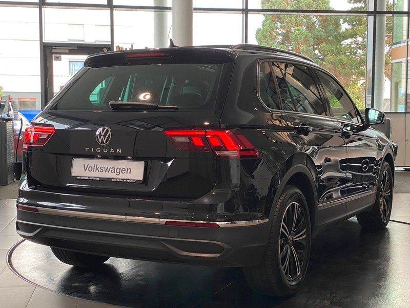Volkswagen Tiguan 2.0 TDI Life DigiCo Pano HUD AHK ACC 360°