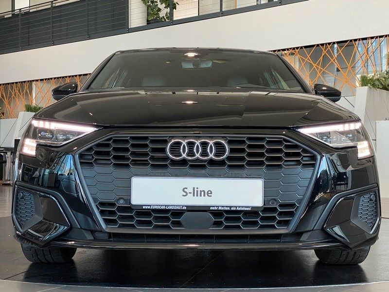 Audi A3 35 TDI S-line ViCo S-Sitz Matrix Sthz AHK ACC