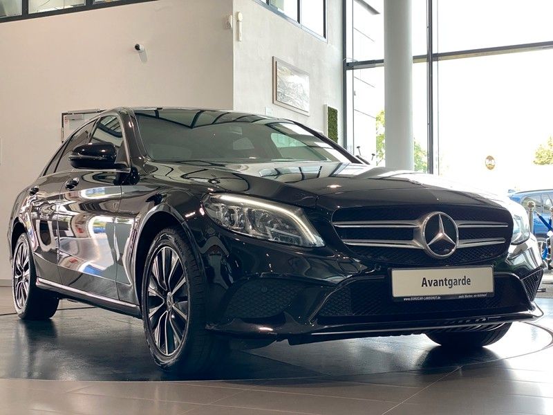 Mercedes-Benz C 220d 4M Limou. Avantgarde WideS Multib Kam DAB