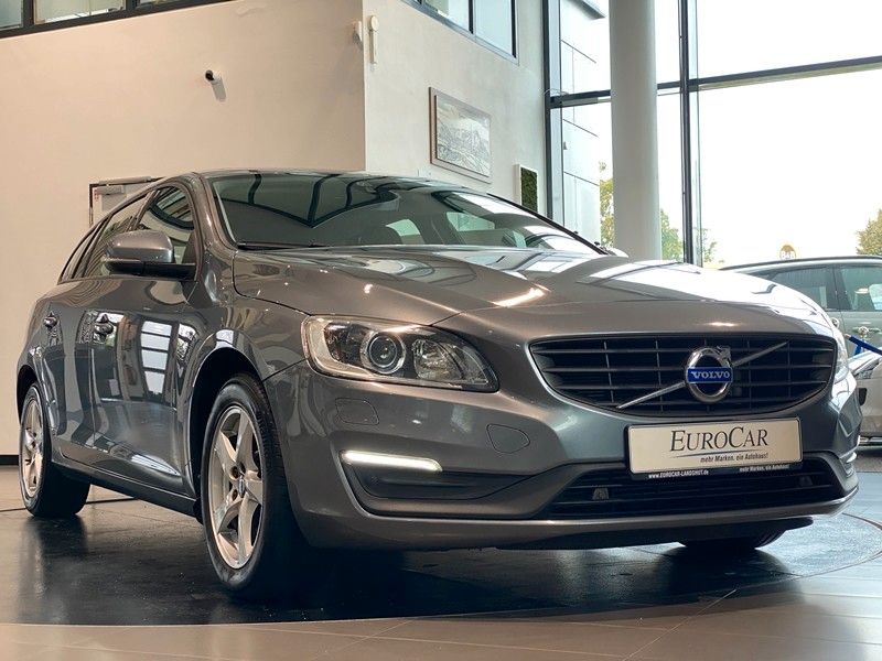 Volvo V60 Kombi D3 Linje Business Navi Bi-Xenon PDC