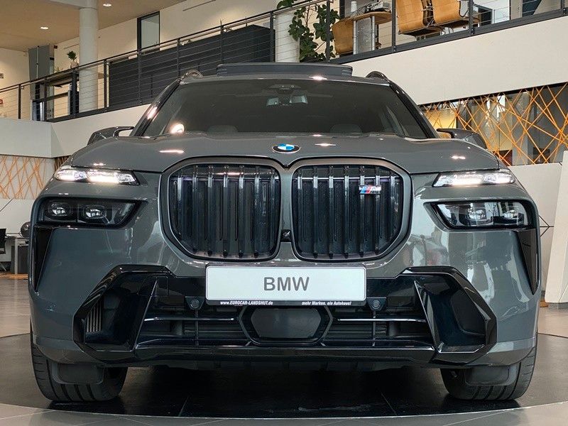 BMW X7 M60i M-SportPro M-Sitze Sbel Sthz B&W AHK 23"