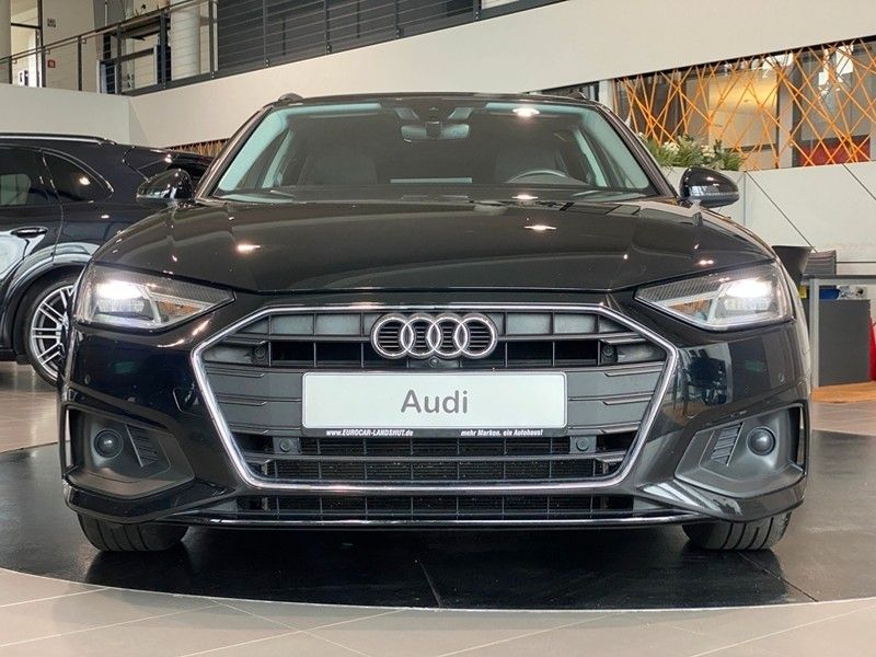 Audi A4 35 TDI Avant ViCo TopView SportS AmbienteB
