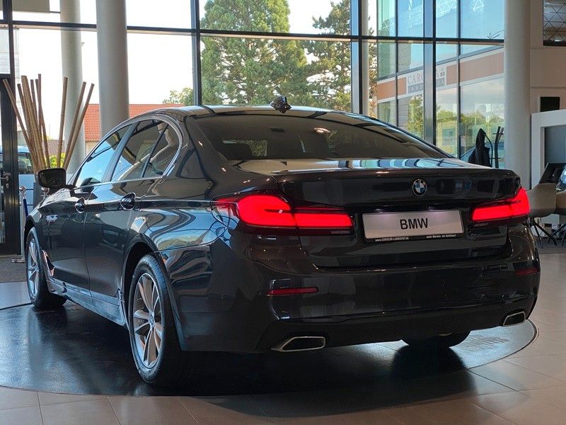 BMW 520d Lim. CockpitProf Sthz HUD eGSD H&K AHK ACC