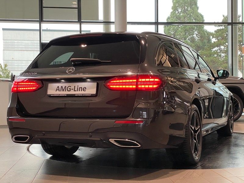 Mercedes-Benz E 300de AMG NightP WideS Pano Burm. DTR AHK 360°