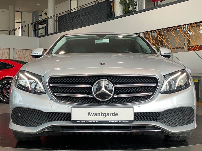 Mercedes-Benz E 200d Limousine Avantgarde Navi DAB AHK DTR+