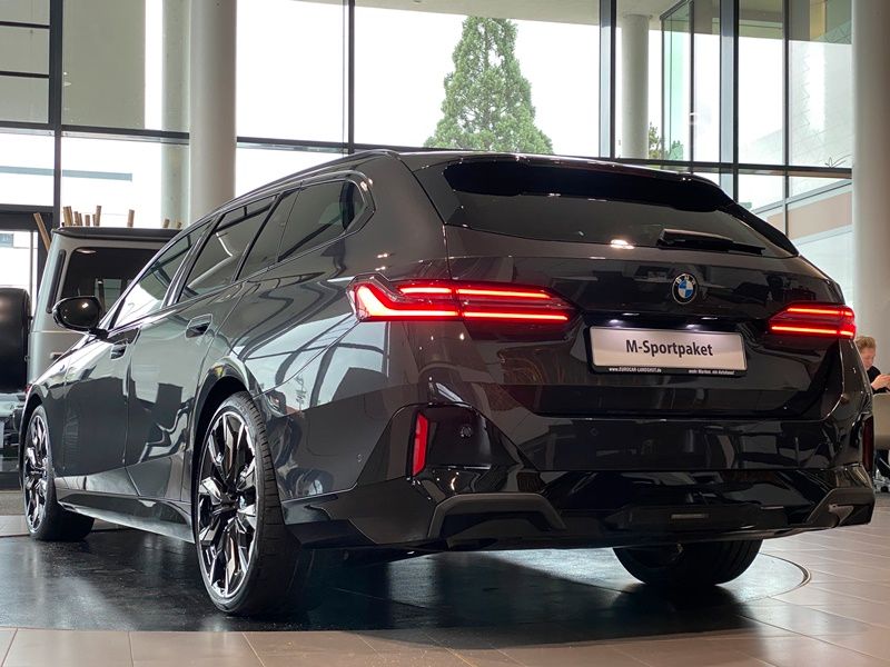 BMW 540d M-SportPro Sbel Sthz Carbon HUD AHK ACC B&W