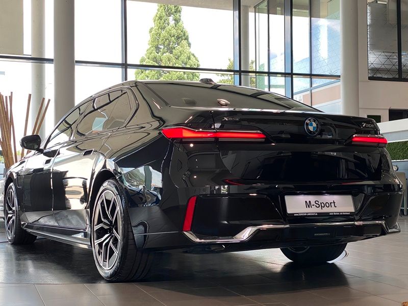 BMW 750e M-Sport Merino Executive 4xSbel B&W Diamond