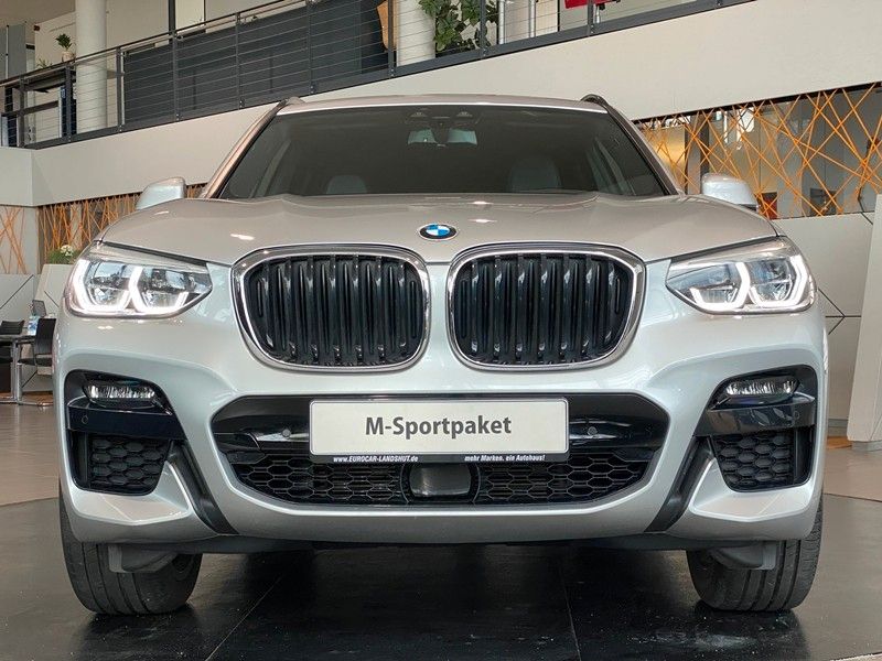BMW X3 30e xDrive M-Sport CockpitProf HUD ACC 20"