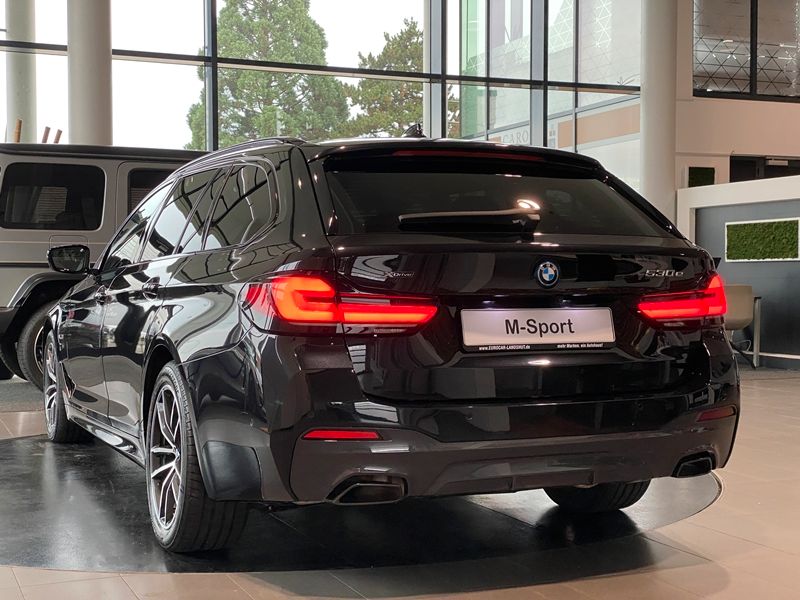 BMW 530e xDr M-Sport Laser Memory SView HUD AHK ACC