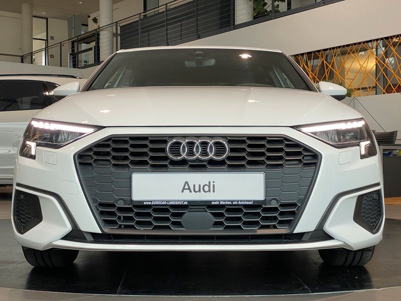 Audi A3 TFSI Limo ViCo LED B&O Ambiente Kamera Shz