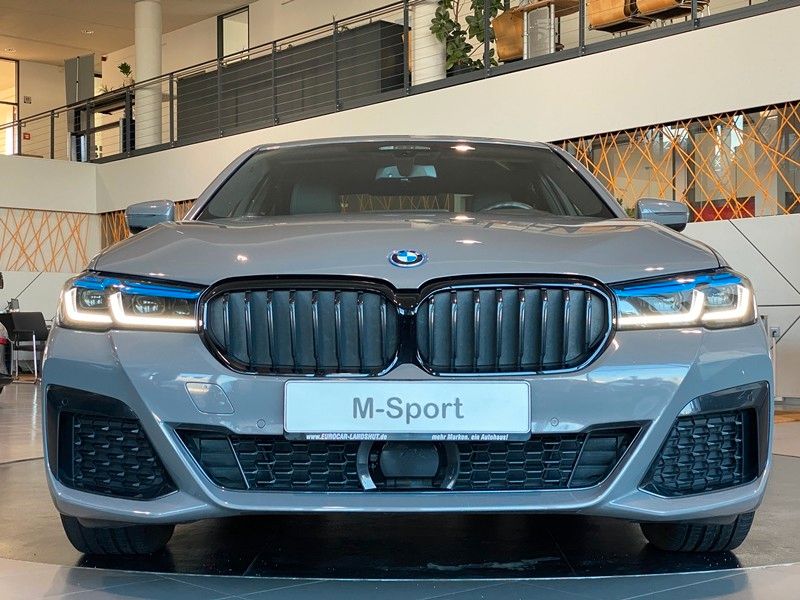 BMW 530e M-Sport Shadow Laser Memory Kam HUD H&K ACC