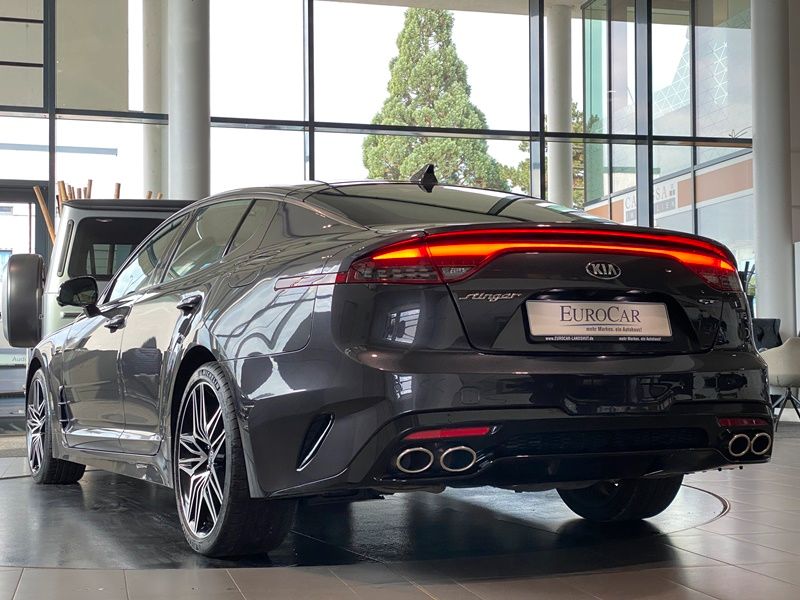 Kia Stinger 3.3 T-GDI AWD GT Navi Sbel HUD H&KACC