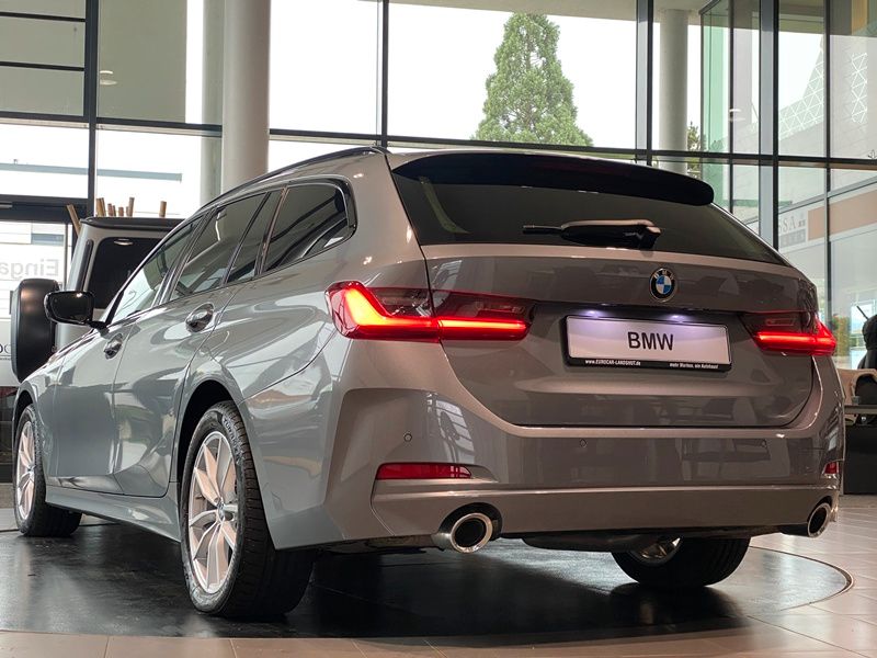 BMW 320d Touring xDrive Curved DrivingA. DAB Shz LED