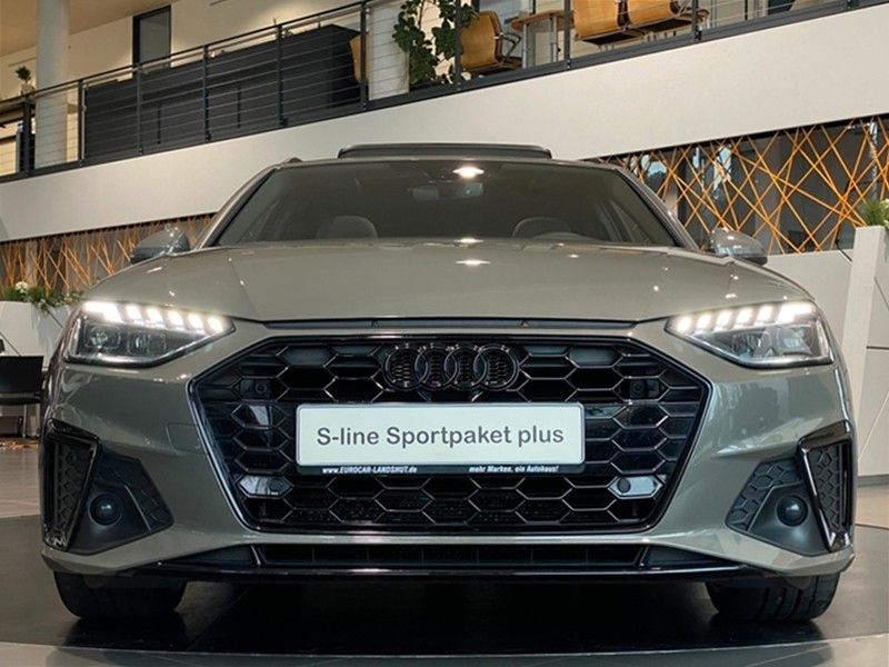 Audi A4 S-line+ Navi HUD LED Pano Kam. 4xShz AHK 19"